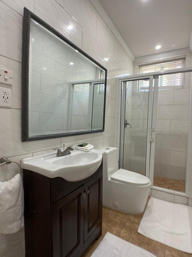 Stonetrail Villas Arnos Vale Extérieur photo