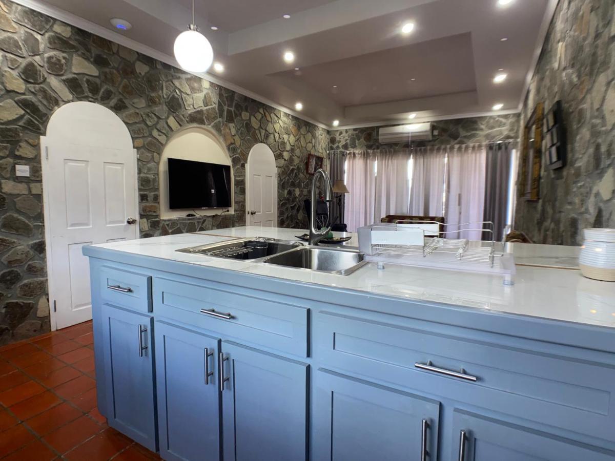 Stonetrail Villas Arnos Vale Extérieur photo