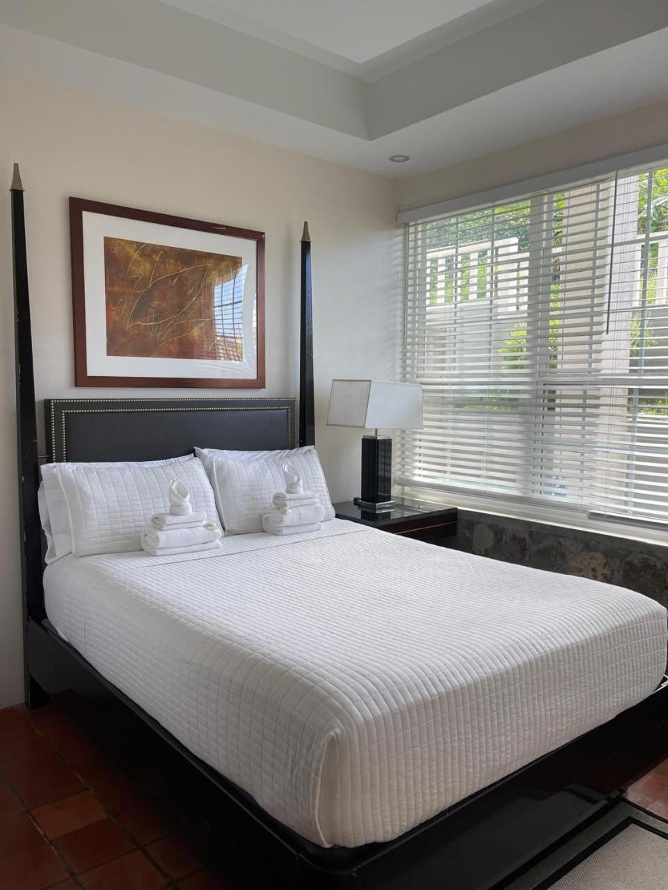 Stonetrail Villas Arnos Vale Extérieur photo
